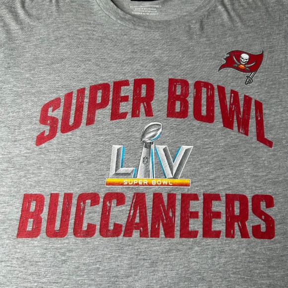 Fanatics Mens Tampa Bay Buccaneers "SUPER BOWL LIV" Size Large Gray Replay Shirt - Picture 2 of 9